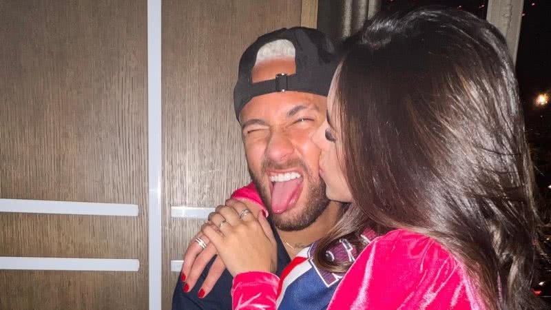 Neymar Jr. troca declarações com a namorada e fãs fazem pedido inusitado - Instagram