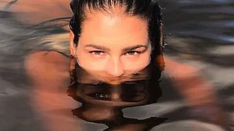 Yasmin Brunet encarna a Juma Marruá e emerge bumbum no lago - Reprodução/Instagram