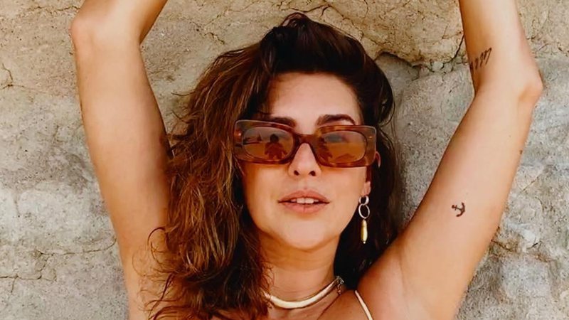 Aos 38 anos, Fernanda Paes Leme posa com biquíni branco e mostra curvas: "Deusa" - Reprodução/Instagram