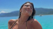 De biquíni, Giulia Costa ostenta decote farto após banho de mar: "Espetacular" - Reprodução/Instagram