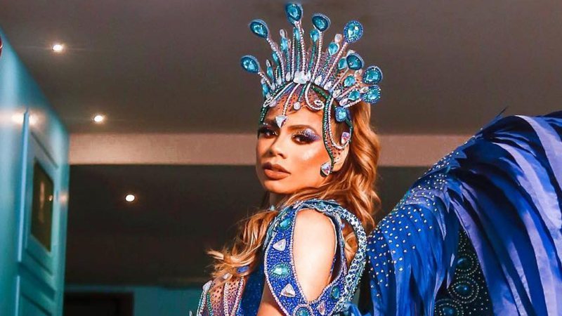 Lexa ensaia para o Carnaval com look cavadíssimo e ostenta bumbum gigante: "Gostosa" - Reprodução/Instagram