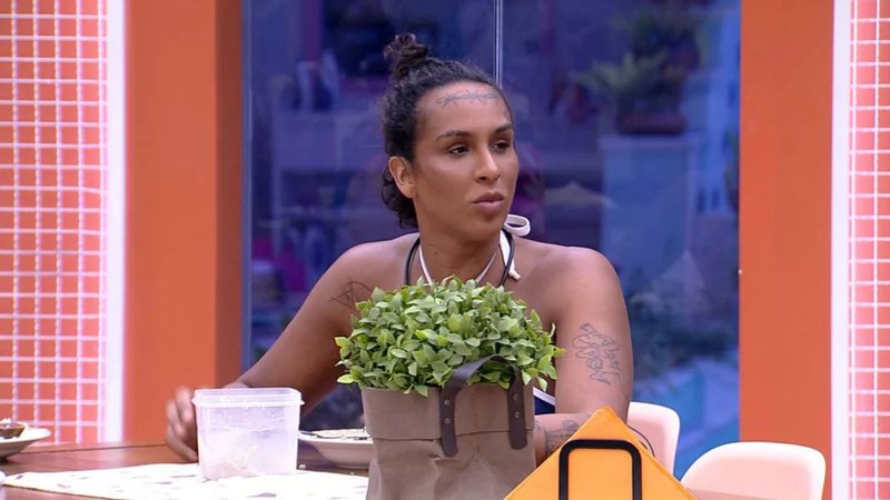 Linn da Quebrada conversou com Pedro Scooby sobre a diferença entre percepções dentro e fora do reality show - Reprodução/TV Globo