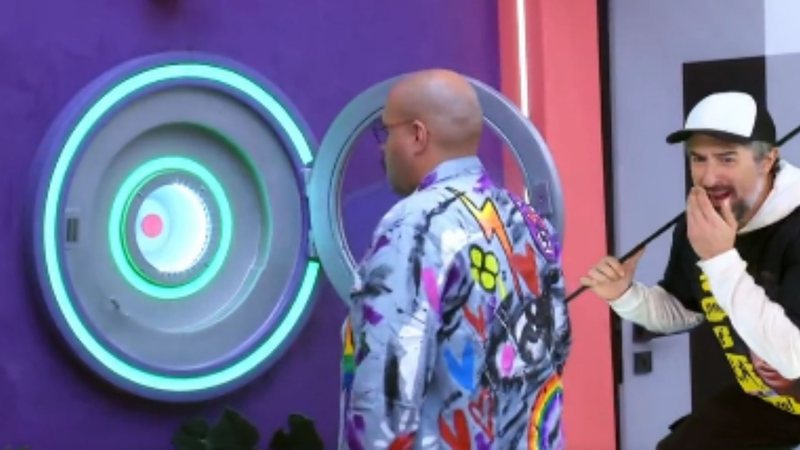 O apresentador Marcos Mion brincou ao falar sobre o momento em que o ex-BBB saiu do reality show; confira - Reprodução/TV Globo