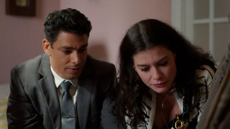 Após muito tempo de espera, Renato e Bárbara conseguirão adotar um bebê; confira o que vai acontecer na trama das 9 - Reprodução/TV Globo