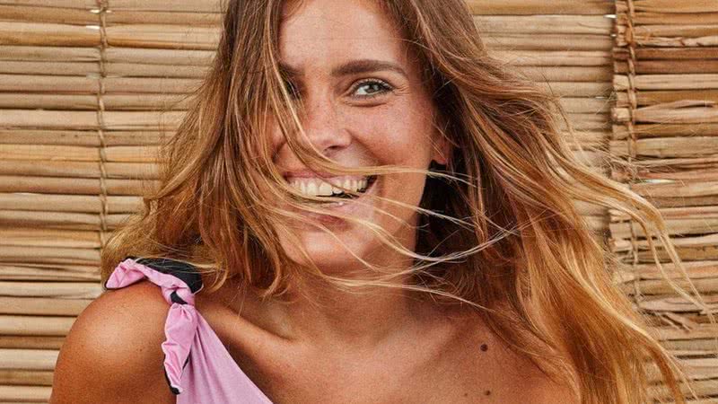 Carolina Dieckmann mostra corpinho magérrimo em clique de maiô - Reprodução / Instagram