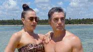 Claudia Raia curte praia com o marido - Reprodução/Instagram