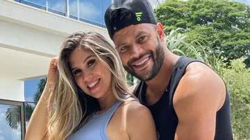 Hulk Paraíba mostra barrigão da esposa em clique romântico: "Não para de crescer" - Reprodução/Instagram