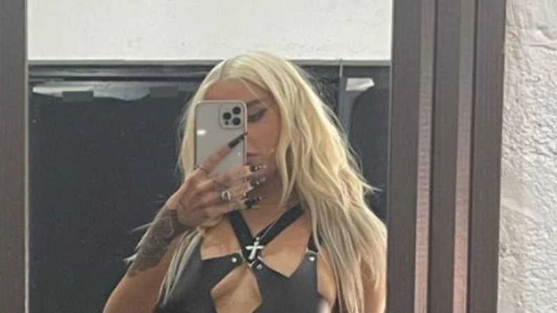 Luisa Sonza causa com look fetichista de couro e deixa corpão totalmente à mostra: "Abusada" - Reprodução/Instagram