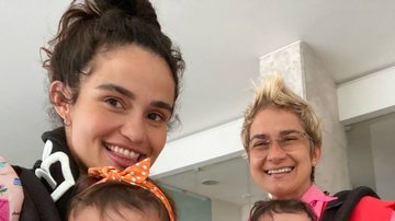 Nanda Costa leva filhas para vacinar e beleza das gêmeas rouba a cena - Instagram