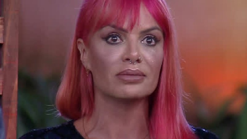 Valentina Francavilla se volta contra Rico Melquíades em 'A Fazenda 13' - Reprodução/RecordTV