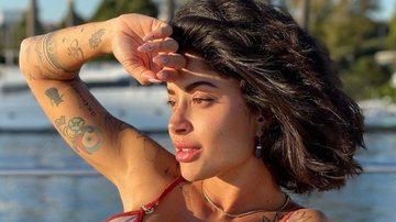 Ex-Riscado, Aline Campos exibe cinturinha de pilão em biquíni mínimo: "Musa" - Reprodução/Instagram