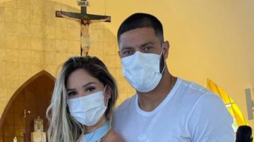Hulk Paraíba vai à missa com a esposa que mostra barriguinha de grávida:  "Dia de agradecer" - Reprodução/Instagram
