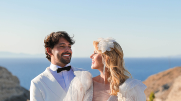Val Marchiori tem casamento luxuoso com Thiago Castilho na Grécia: "Verdadeiro amor" - Reprodução/ Kapetanakis Studios