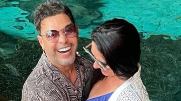 Em Cancún, Graciele Lacerda flagra mão boba de Zezé Di Camargo em seu bumbum: "Sempre dá uma pegada" - Reprodução/Instagram