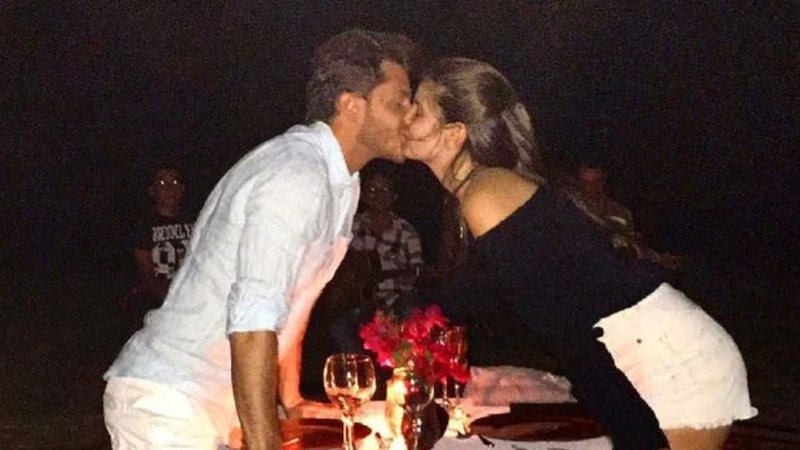 Klebber Toledo conta detalhes da primeira noite romântica com Camila Queiroz: "Nos beijamos muito" - Reprodução/Instagram