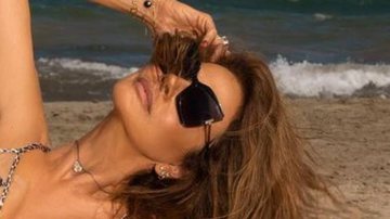 Ousada, Luciana Gimenez aposta em biquíni transparente e quase deixa intimidade escapar: "Espetacular" - Reprodução/Instagram