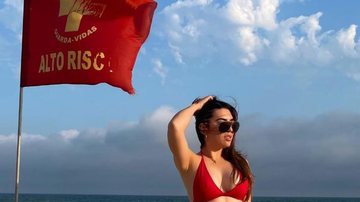 Com biquíni cavado, Naiara Azevedo exibe curvas impressionantes à beira-mar e fãs babam: “Chama o salva-vidas” - Reprodução/Instagram