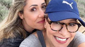 Patrícia Marx pega esposa de surpresa com declaração romântica e se derrete: "Amar é cuidar" - Reprodução/Instagram