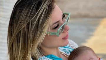 Virginia Fonseca posa reflexiva com a filha após perder o pai - Reprodução / Instagram