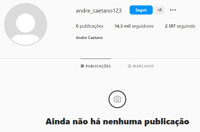 André Caetano some das redes sociais