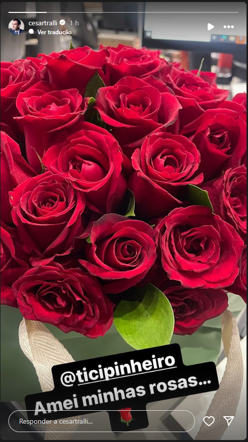 Ticiane Pinheiro envia flores para Cesar Tralli