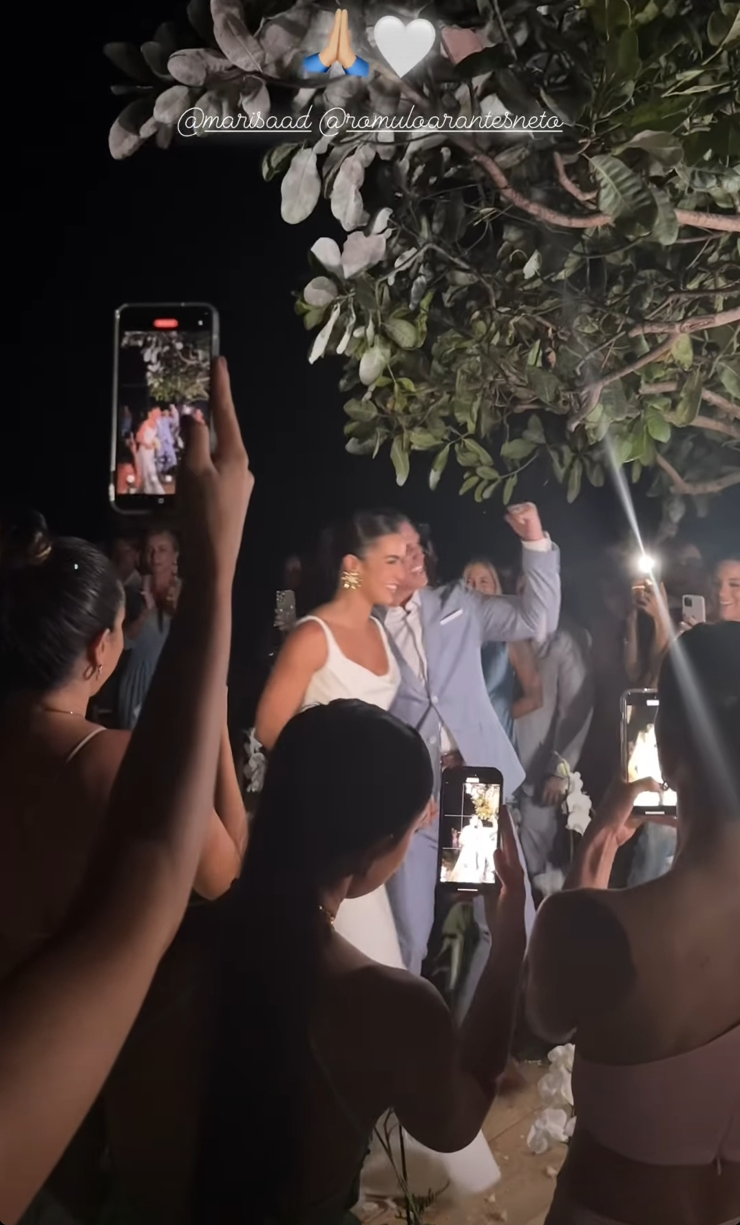 Mari Saad e Rômulo Arantes Neto realizam casamento luxuoso na Bahia
