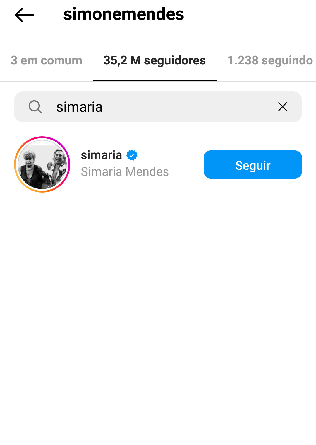 Foto retirada de uma tela de celular mostrando que Simaria está seguindo Simone no Instagram