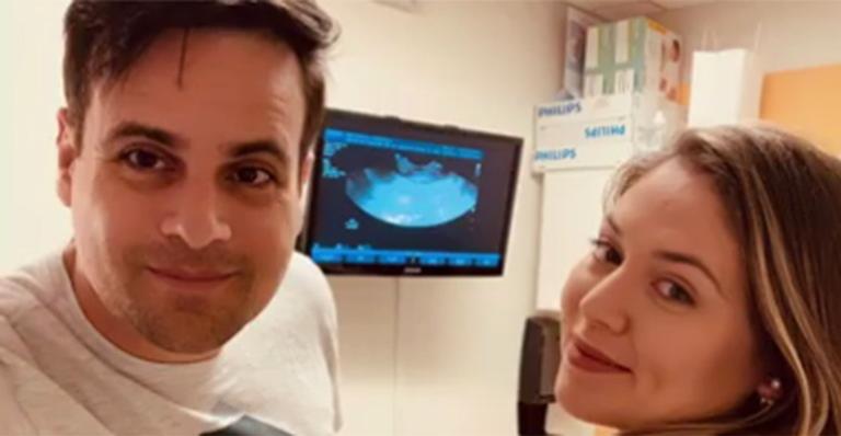 Rodrigo Scarpa anuncia que será papai de uma menina