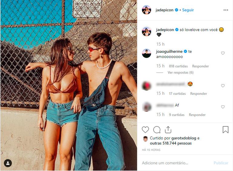 João Guilherme e Jade Picon trocam carinhos