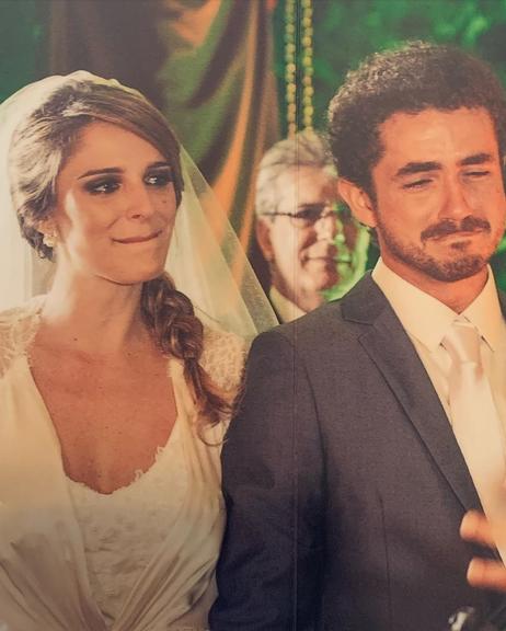 Rafa Brites e Felipe Andreoli emocionados no casamento