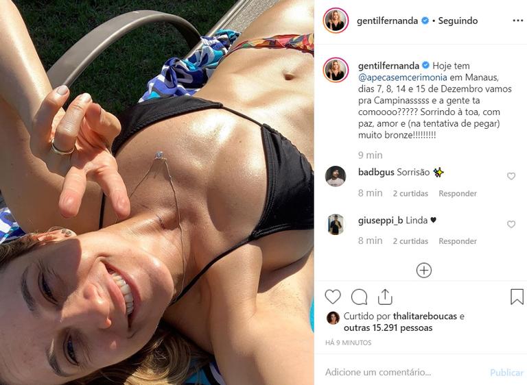 Fernanda Gentil exibe a barriga seca ao surgir só de biquíni na web