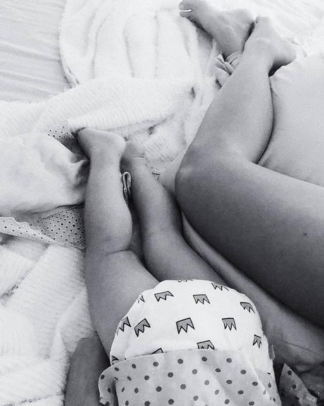 Débora Nascimento compartilha clique encantador com a filha, Bella