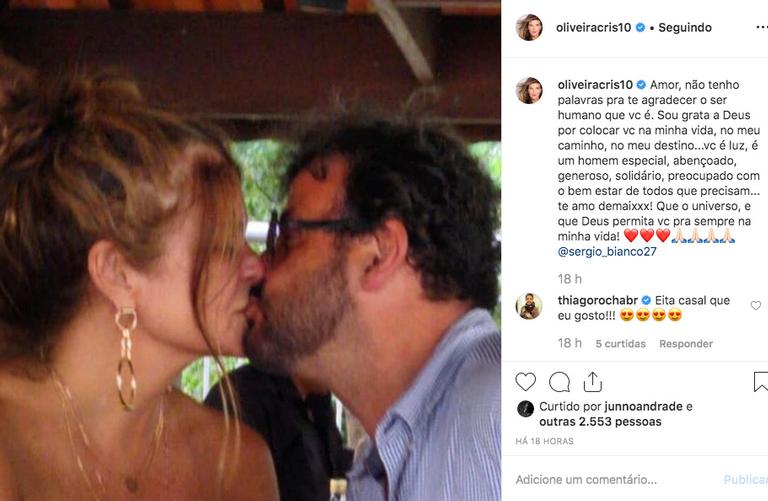 Cristiana Oliveira dá beijão no namorado em foto rara juntos