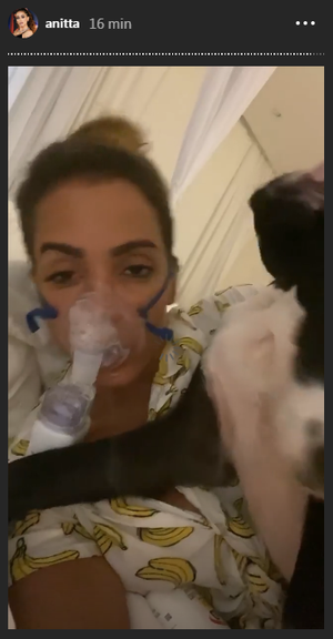 Anitta tem problemas de saúde após noitada