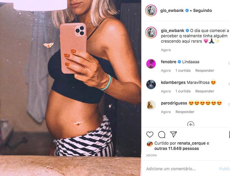 Giovanna Ewbank exibe a barriga de grávida em selfie no espelho