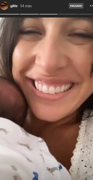 Giselle Itié posta vídeo fofíssimo com o filho e derrete a web com tanto amor