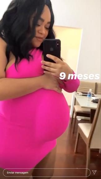 Ex-BBB Rízia Cerqueira mostra o seu shape de grávida