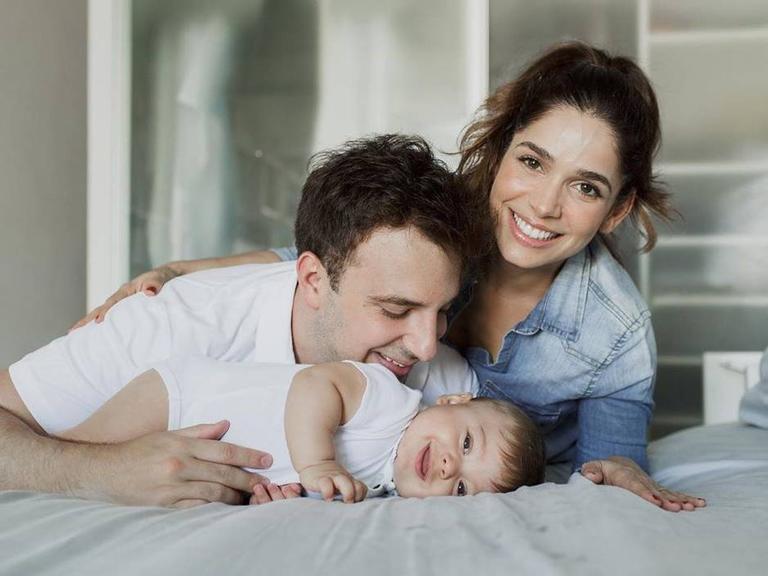 Sabrina Petraglia encanta a internet com declaração para o marido e o filho