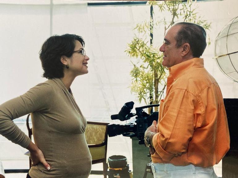 Sandra Annenberg aparece grávida em entrevista antiga com Renato Aragão